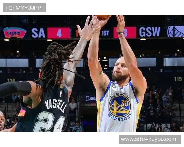 库里神勇表现掩盖马刺双星三双追梦让文班感到不适 库里神勇表现掩盖马刺双星三双追梦让文班感到不适